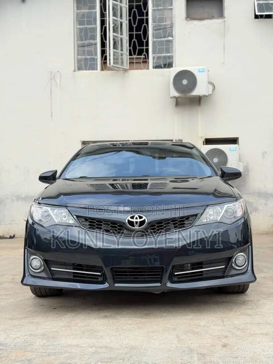Toyota Camry SE V6 4dr Sedan (3.5L 6cyl 6A) 2012 Blue