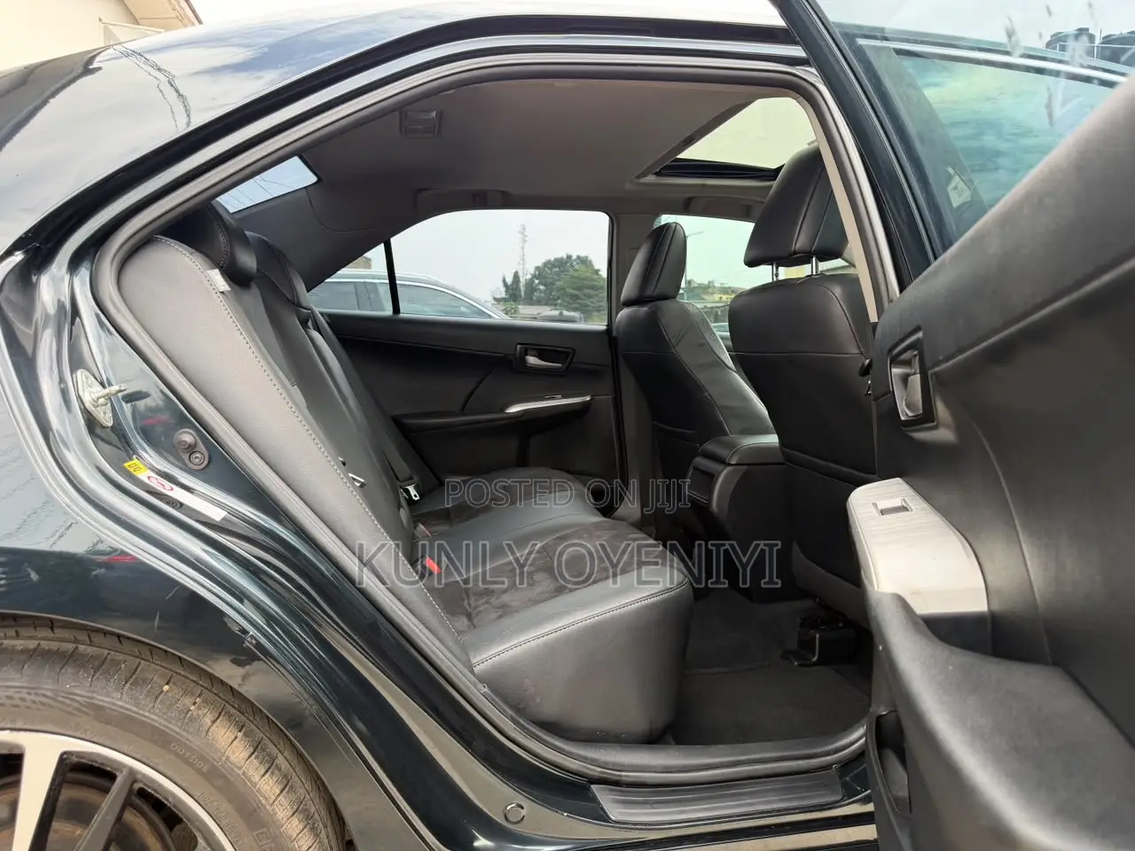 Toyota Camry SE V6 4dr Sedan (3.5L 6cyl 6A) 2012 Blue