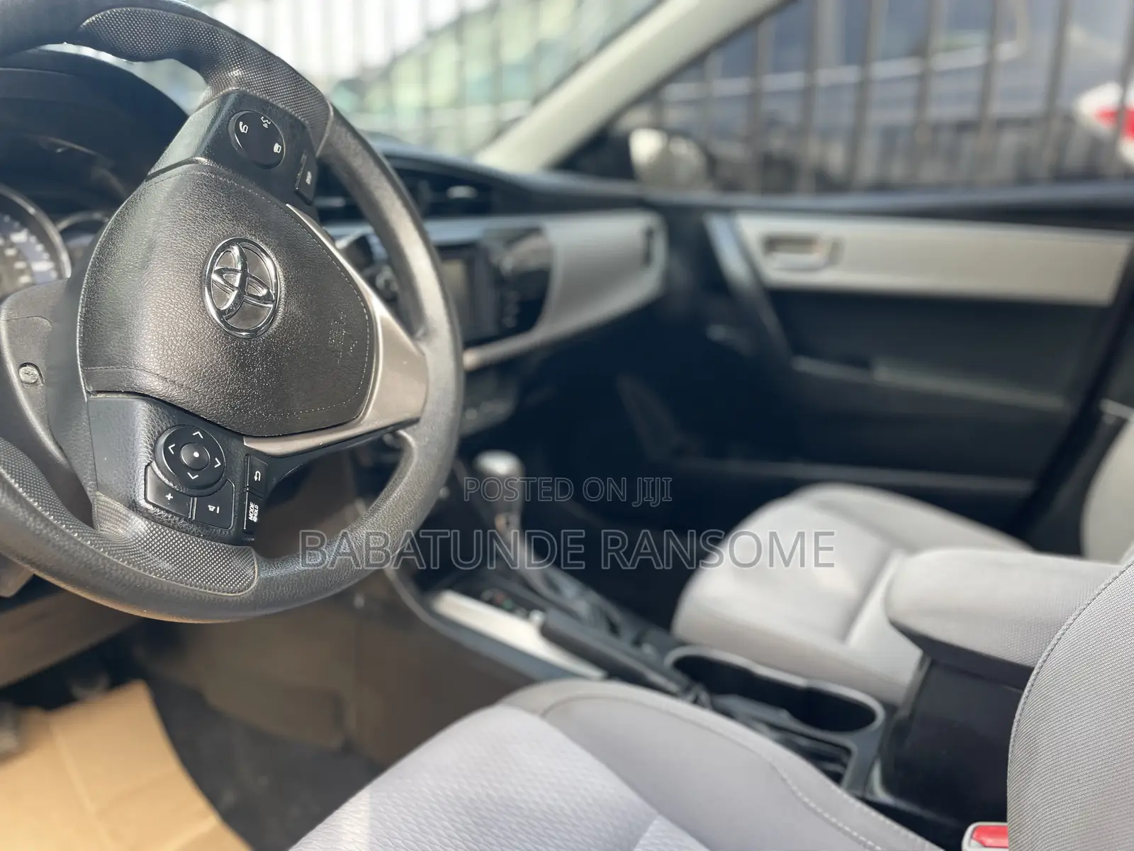 Toyota Corolla LE 4dr Sedan (1.8L 4cyl CVT) 2015 Black