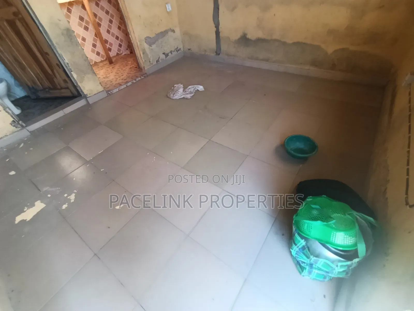 Mini Flat in Ayobo for rent