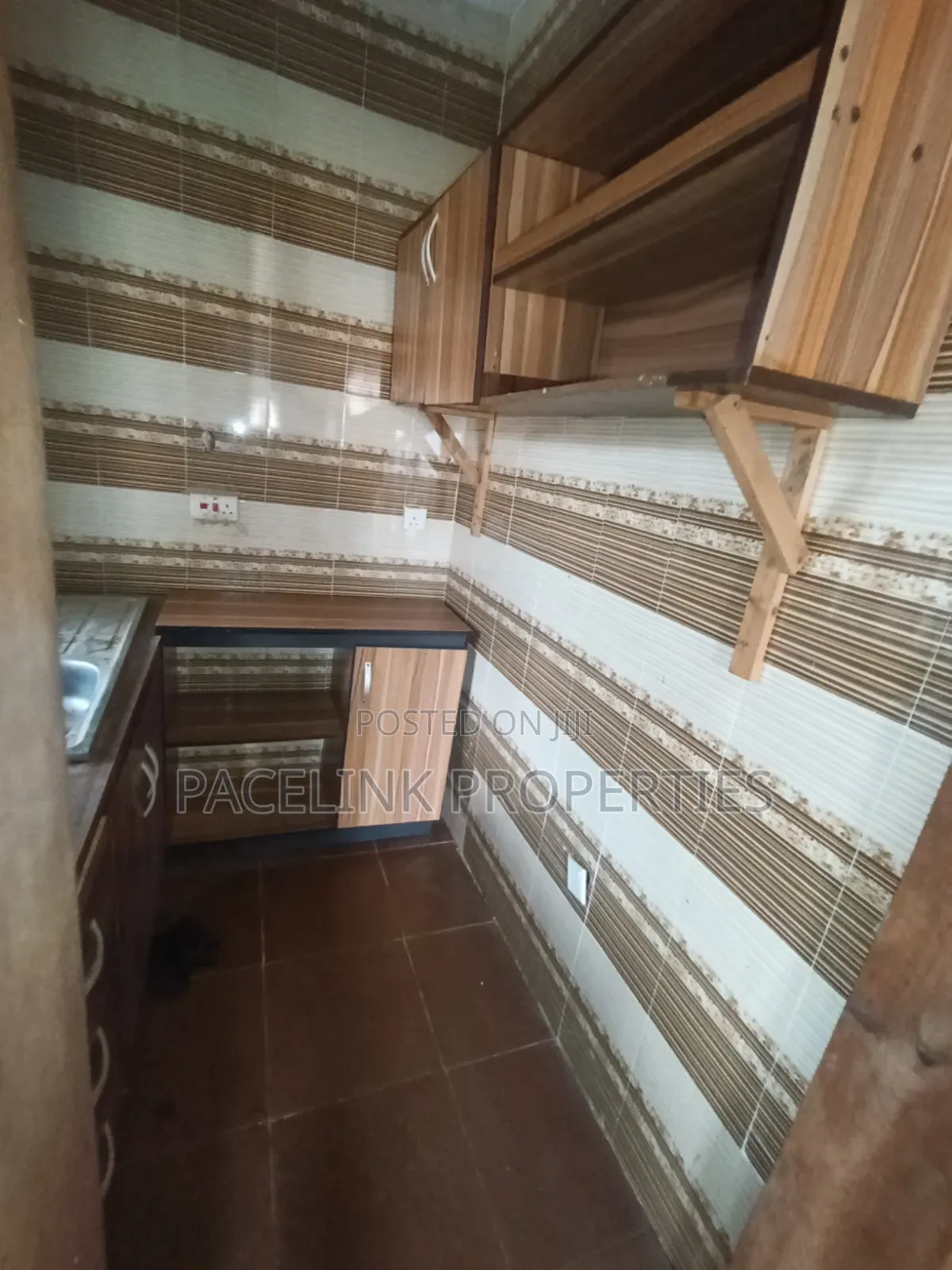 Mini Flat in Ayobo for rent