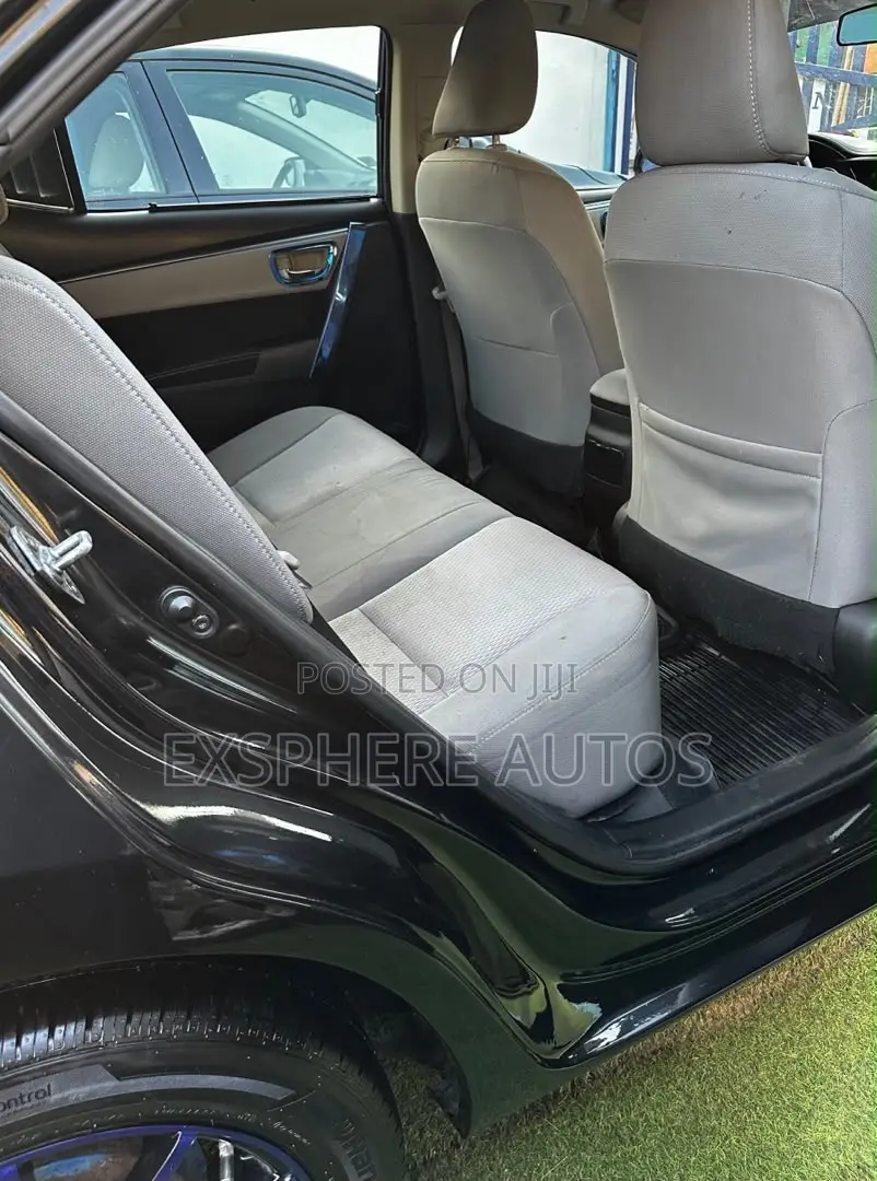 Toyota Corolla 2014 Black
