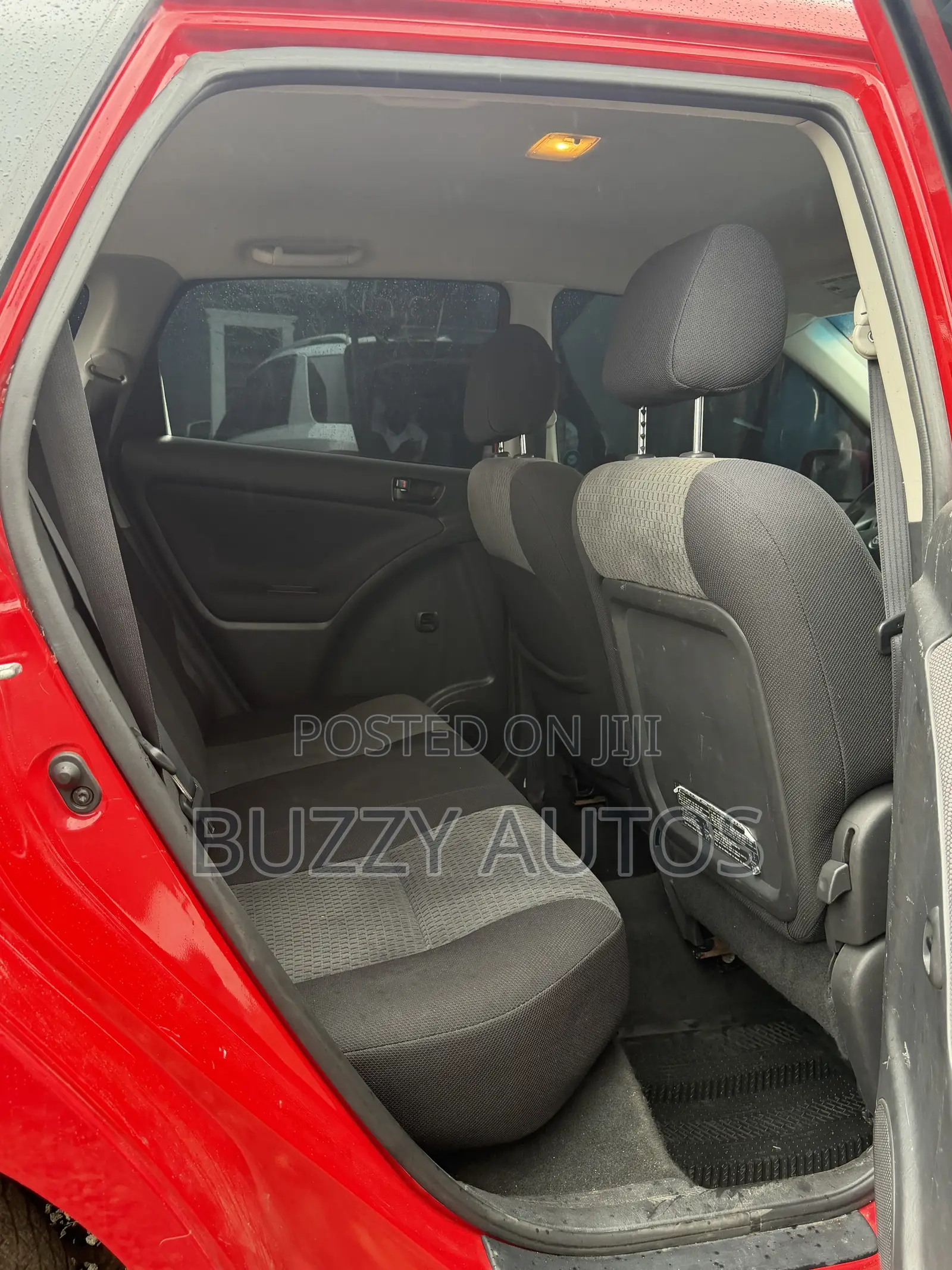 Toyota Matrix Hatchback FWD (1.8L 4cyl 5M) 2007 Red