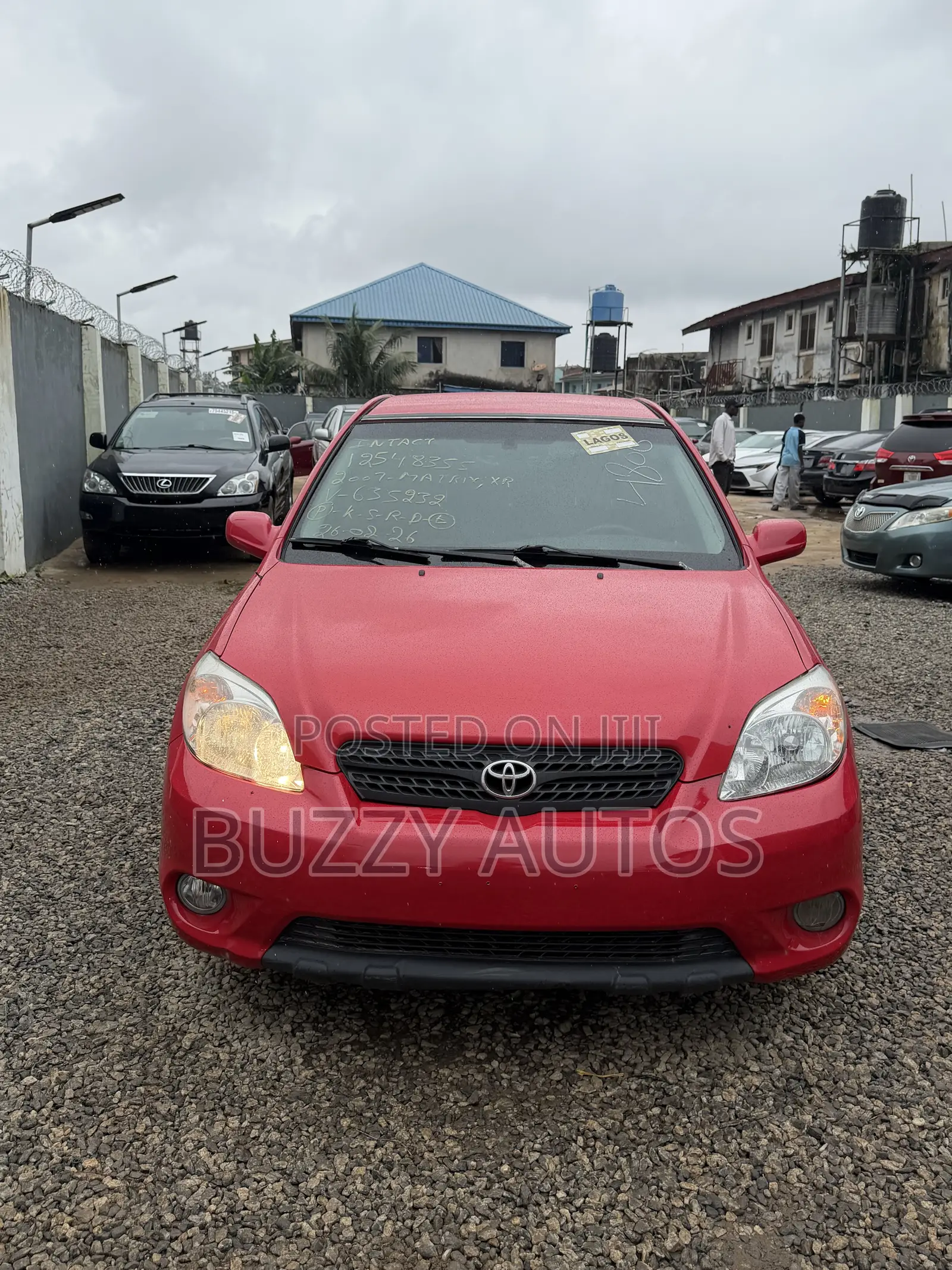Toyota Matrix Hatchback FWD (1.8L 4cyl 5M) 2007 Red