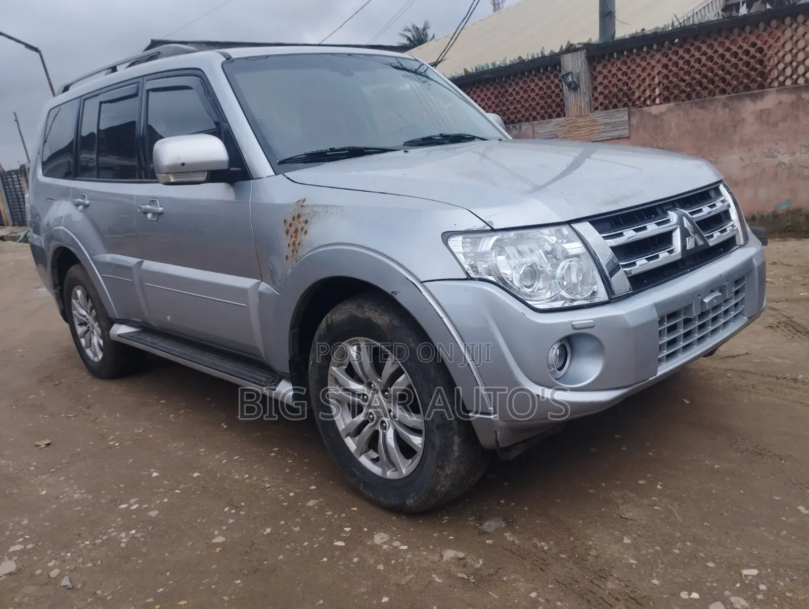 Mitsubishi Pajero 2014 Silver