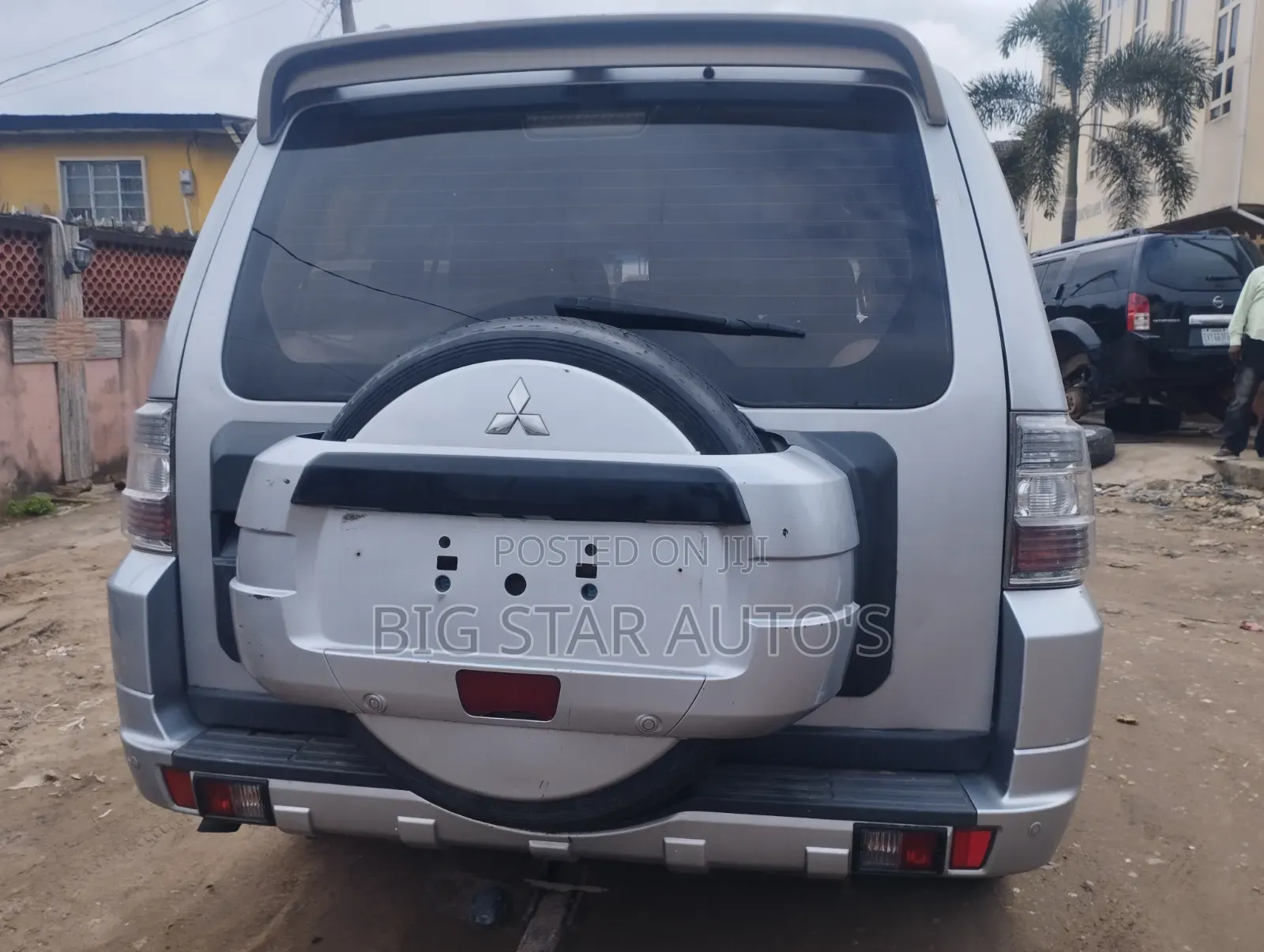 Mitsubishi Pajero 2014 Silver