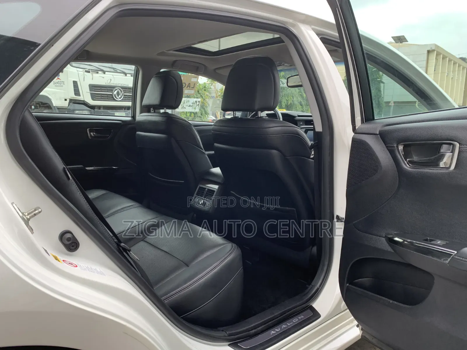 Toyota Avalon 2015 White