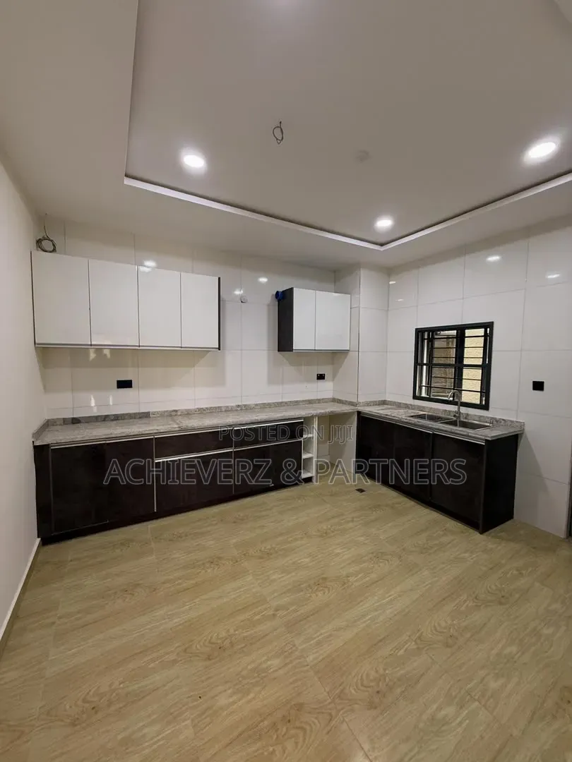 4bdrm Duplex in Guzape District for rent