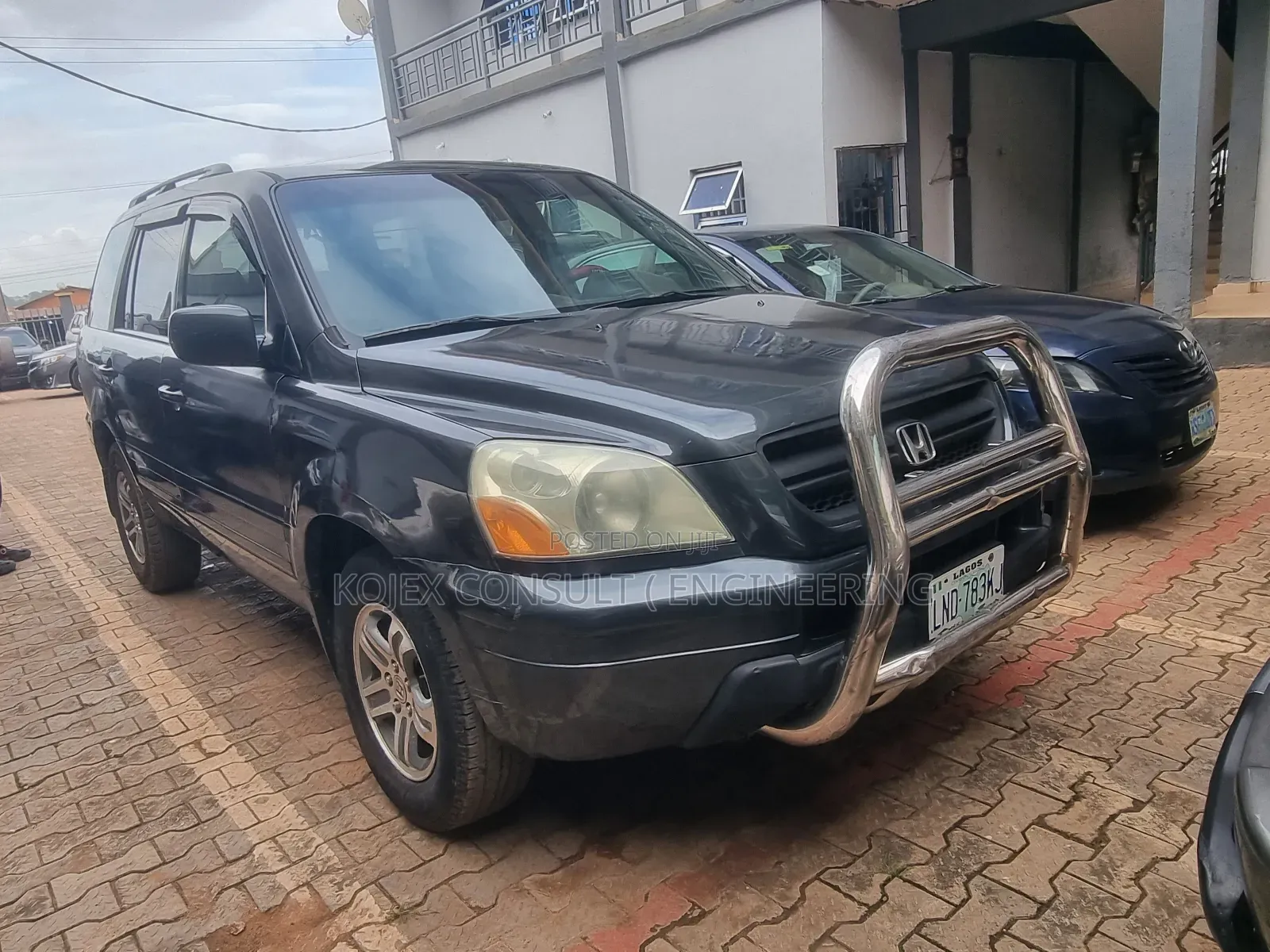 Honda Pilot 2005 Gray