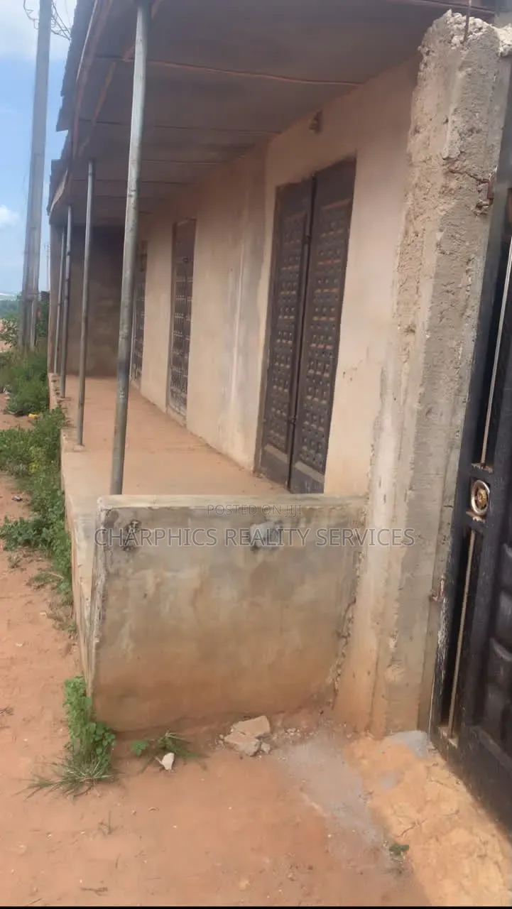 3bdrm Bungalow in Ijede / Ikorodu for sale