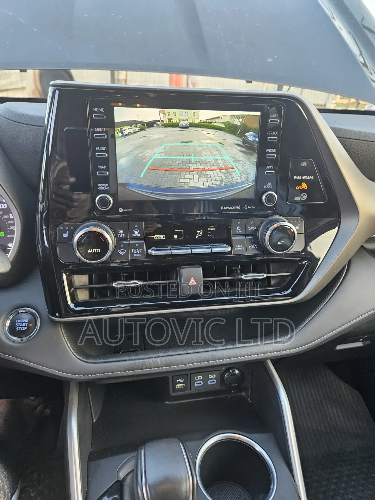 Toyota Highlander 2022 Gray