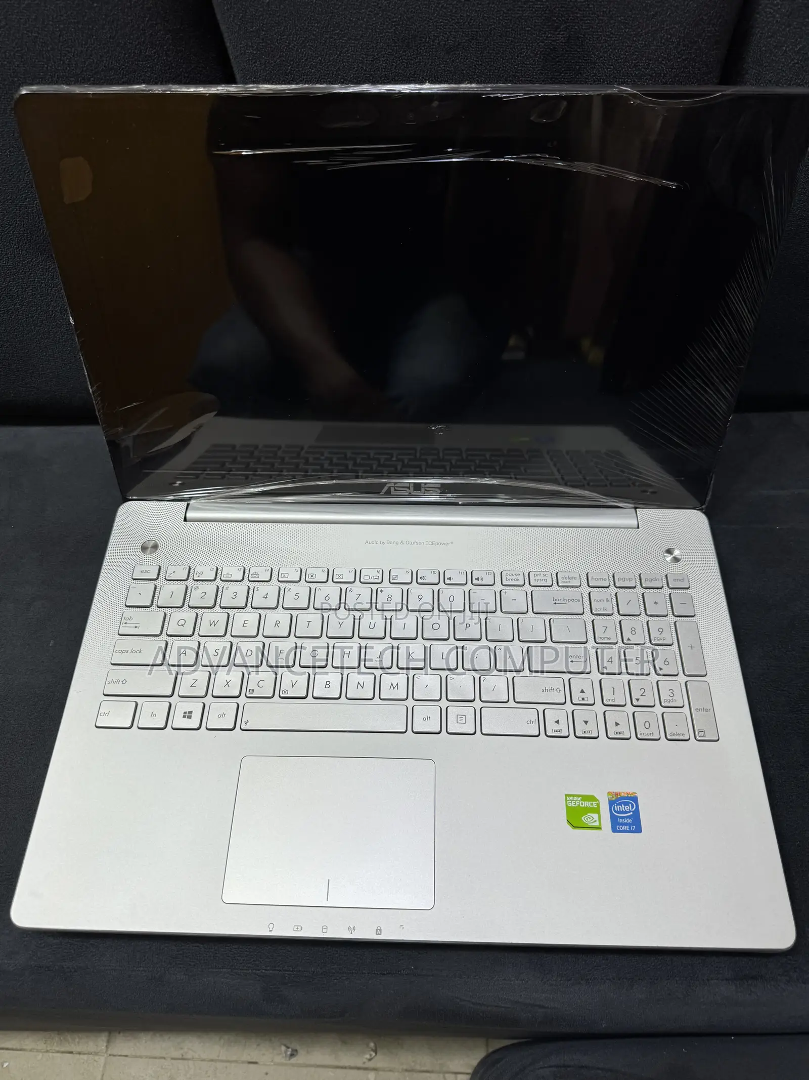 Laptop Asus R558UF 16GB Intel Core i7 SSD 256GB