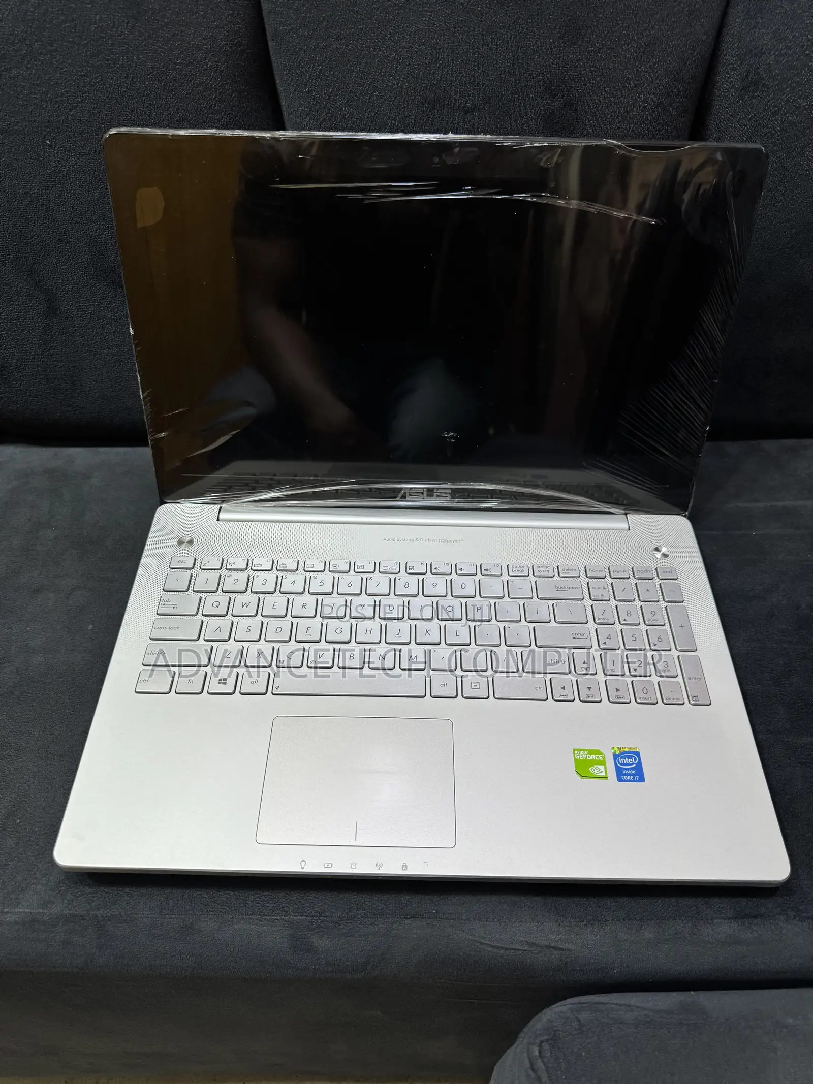 Laptop Asus R558UF 16GB Intel Core i7 SSD 256GB