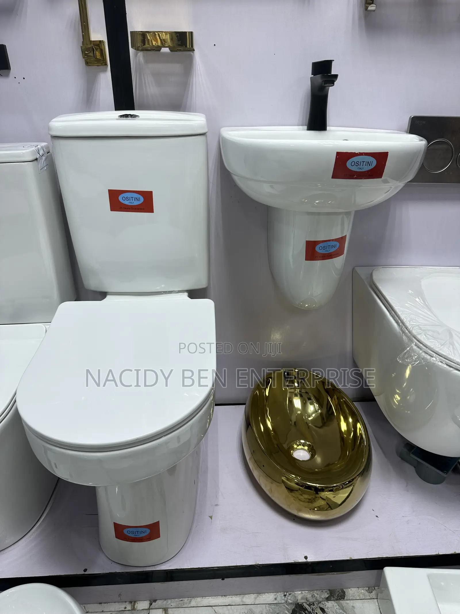 Set or Italian Wc