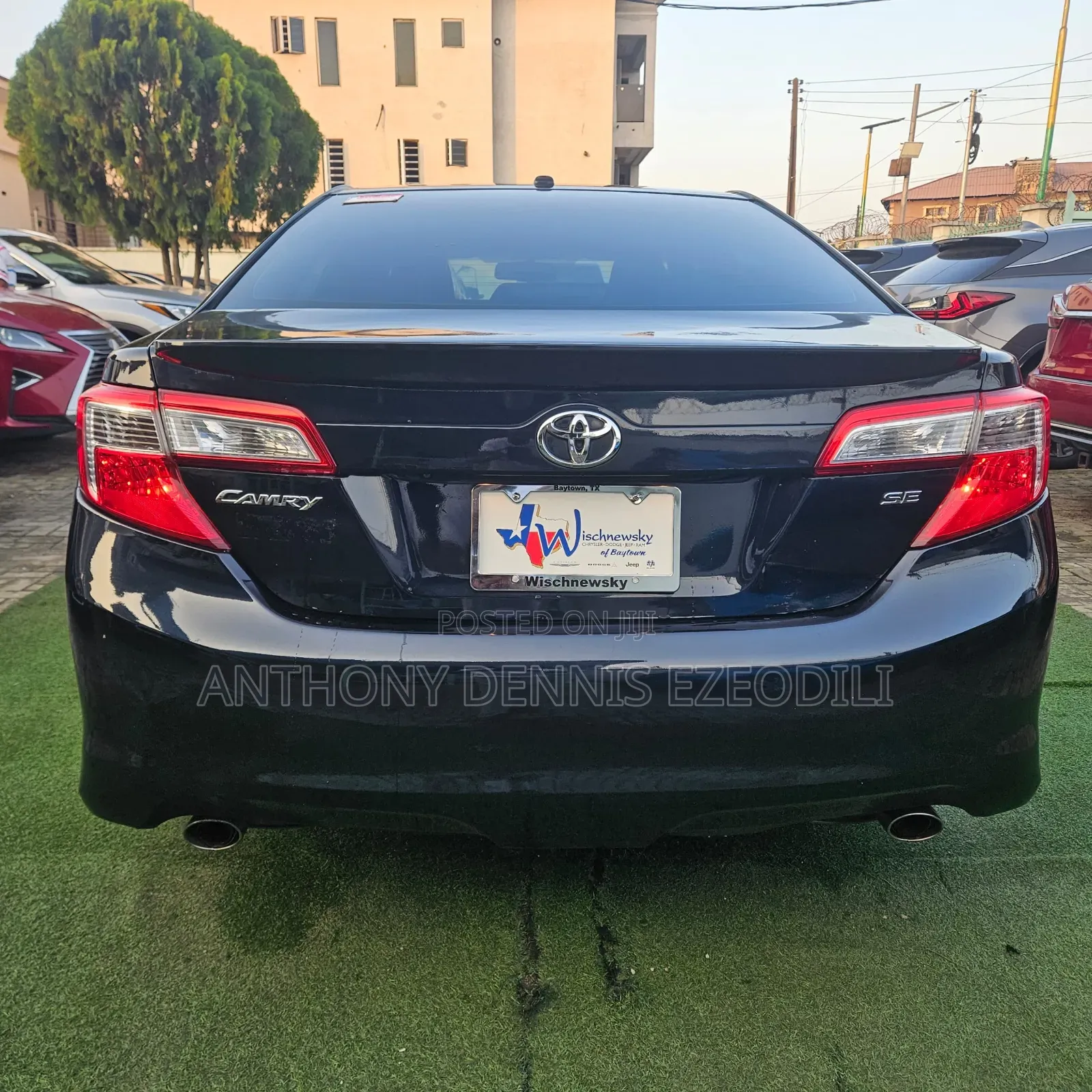 Toyota Camry SE V6 4dr Sedan (3.5L 6cyl 6A) 2012 Gray