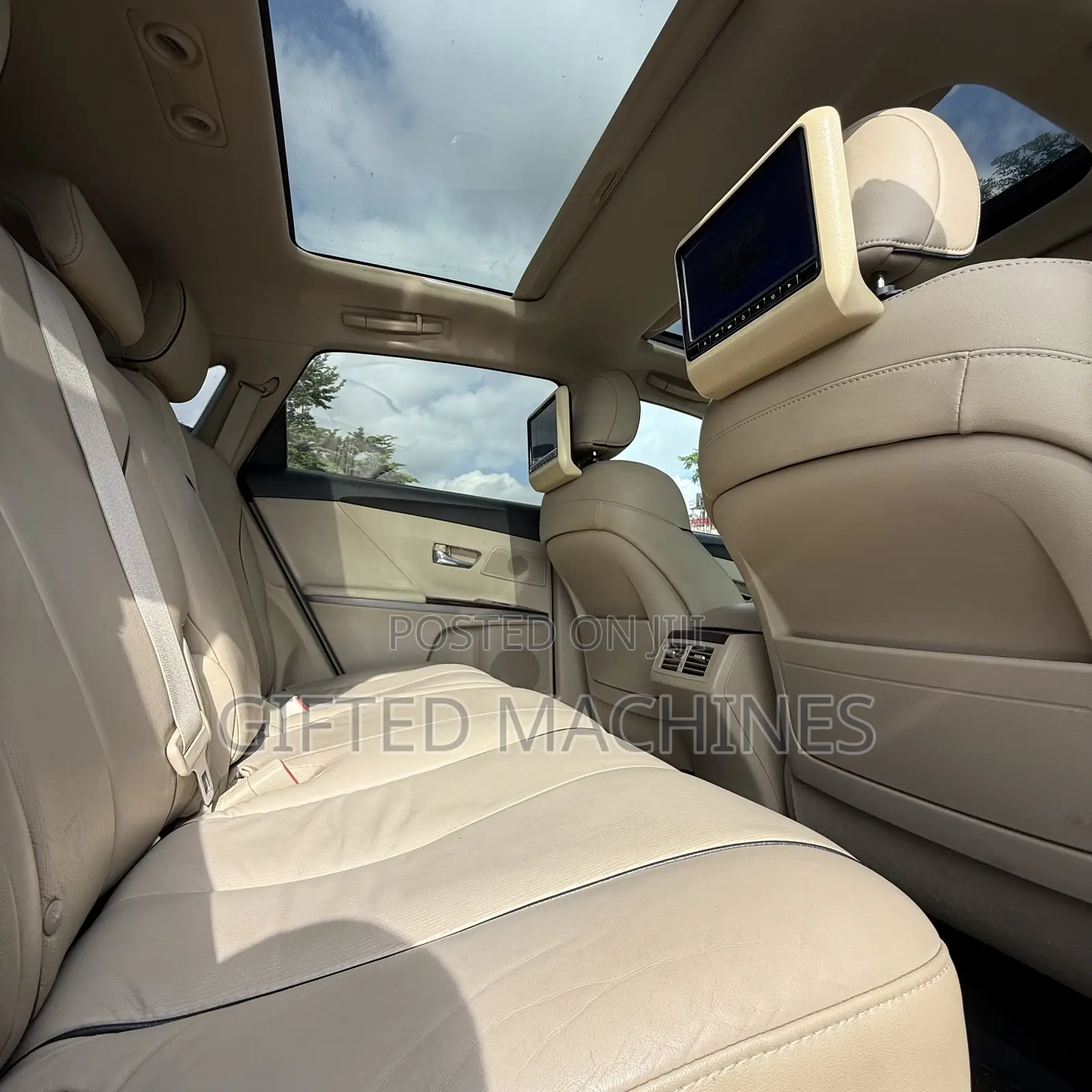 Toyota Venza 2013 Gold