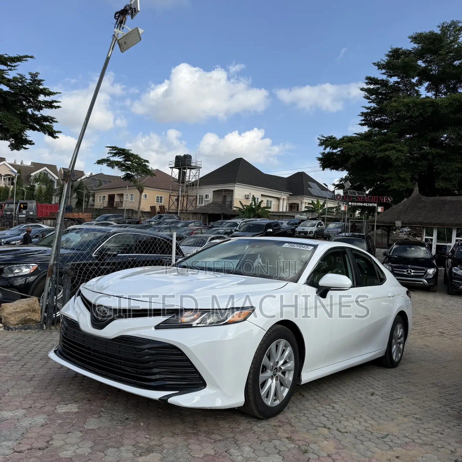 Toyota Camry 2019 White