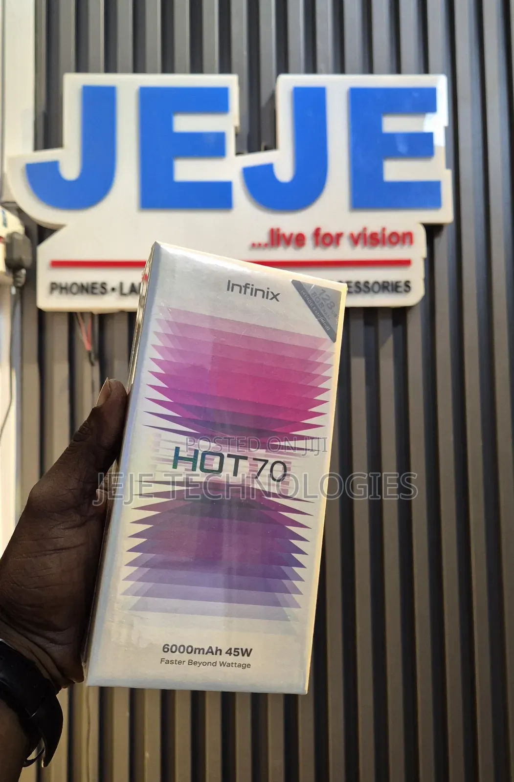 New Infinix Hot 70 128 GB Black