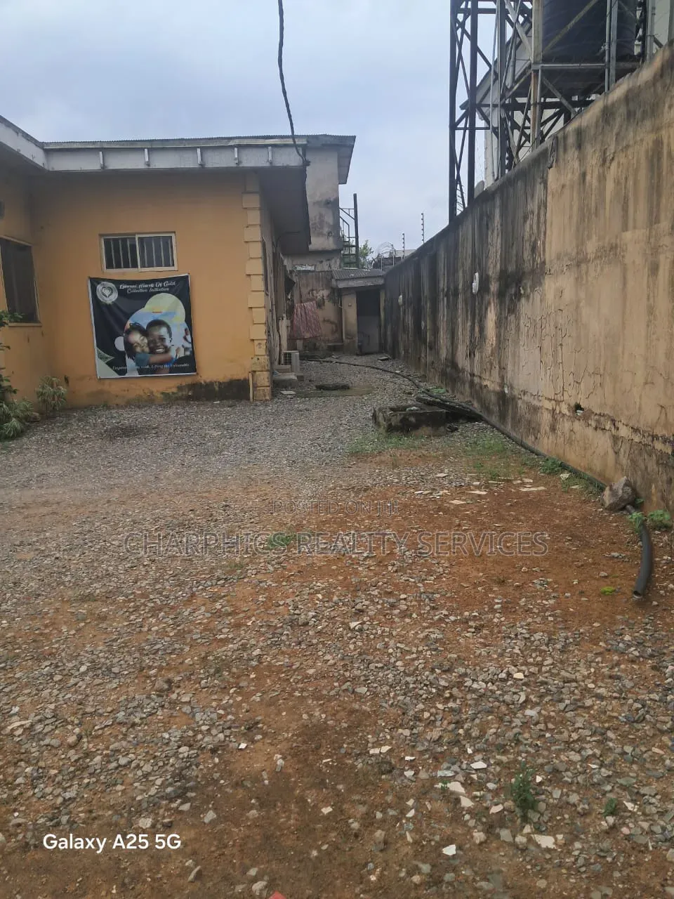 3 Bedrooms Bungalow for Rent at Ikeja GRA
