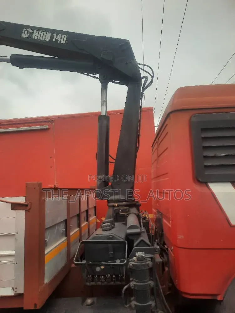 Mercedes Benz Hiab 1317 Truck 5 Tons
