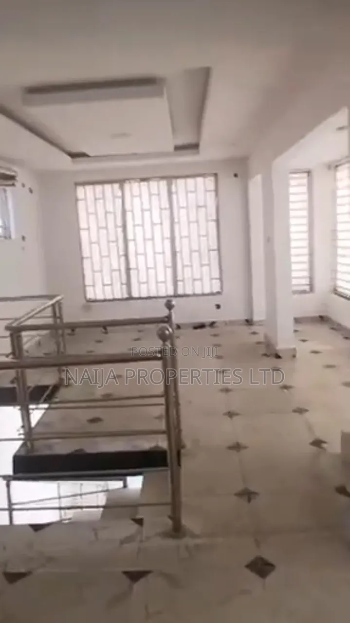Shop/Office Space Up and Down Directly on the Express Way at Sangotedo