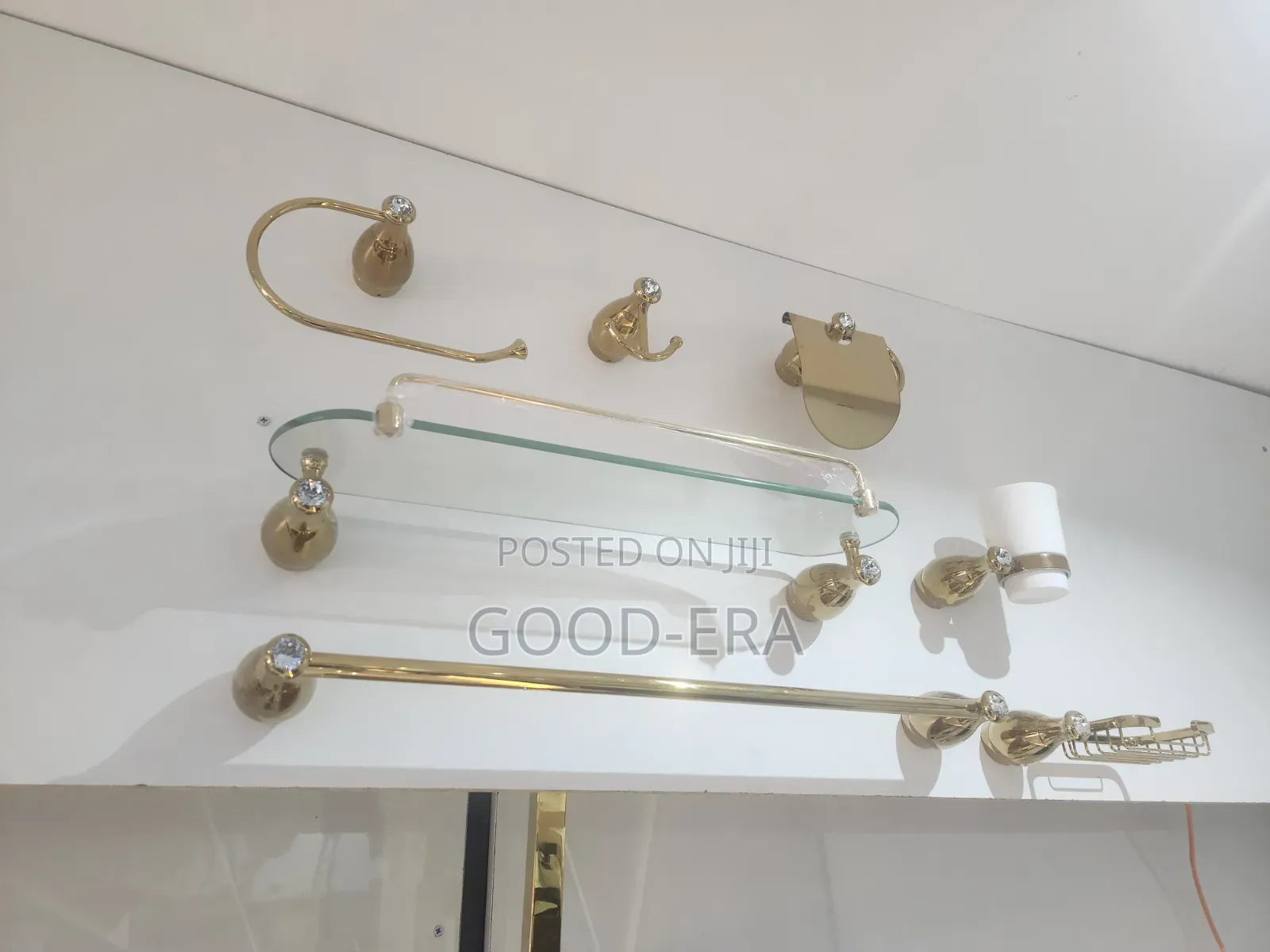 Mmaat Gold Bathroom Accessories
