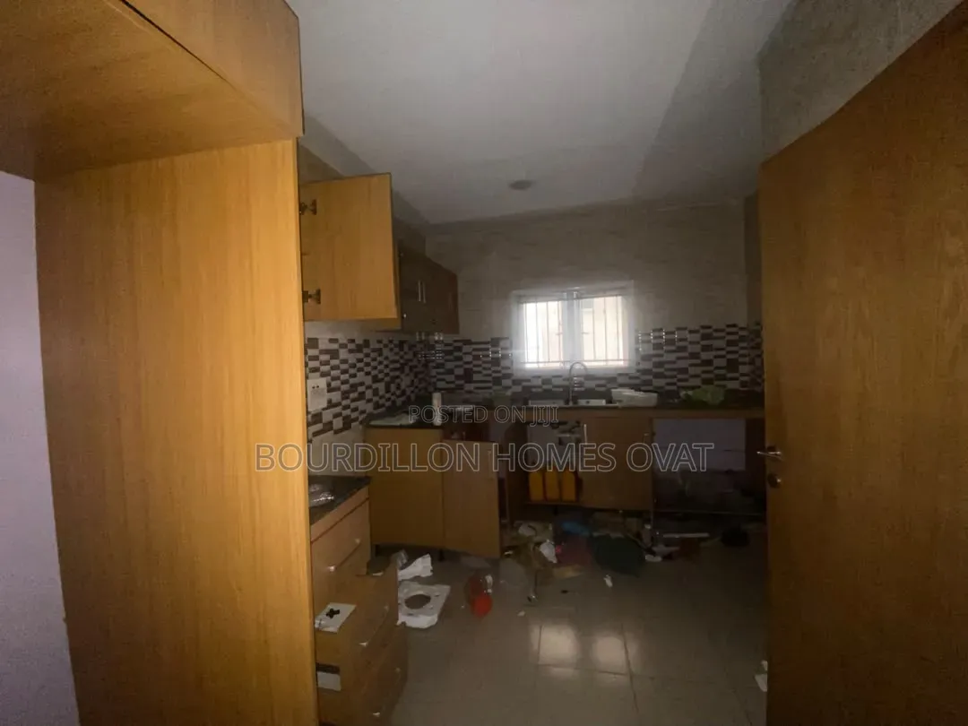 3bdrm Apartment in Chevron Lekki Lagos for rent