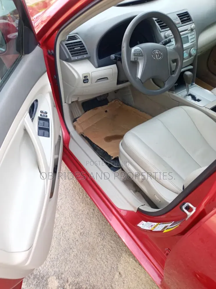 Toyota Camry 2009 Red