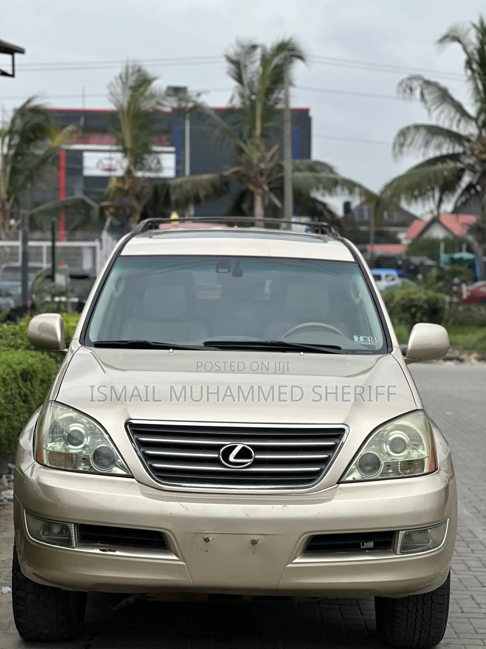 Lexus GX 470 2004 Gold