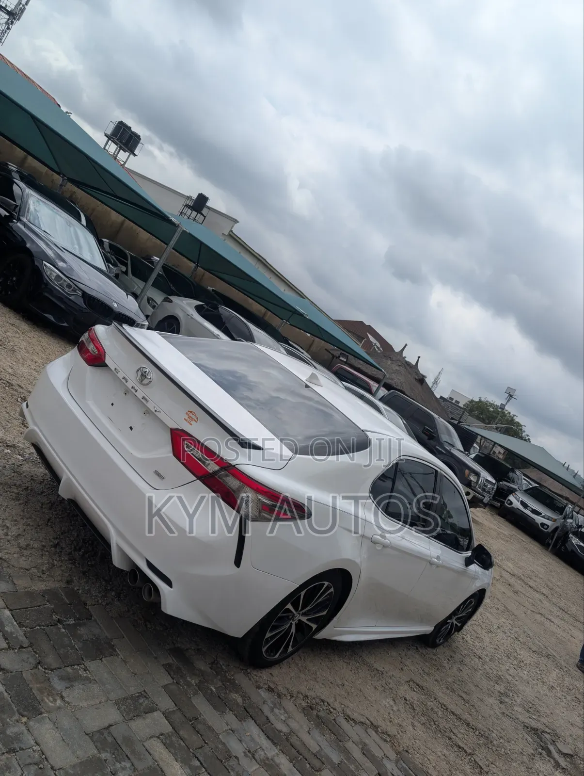 Toyota Camry 2019 White