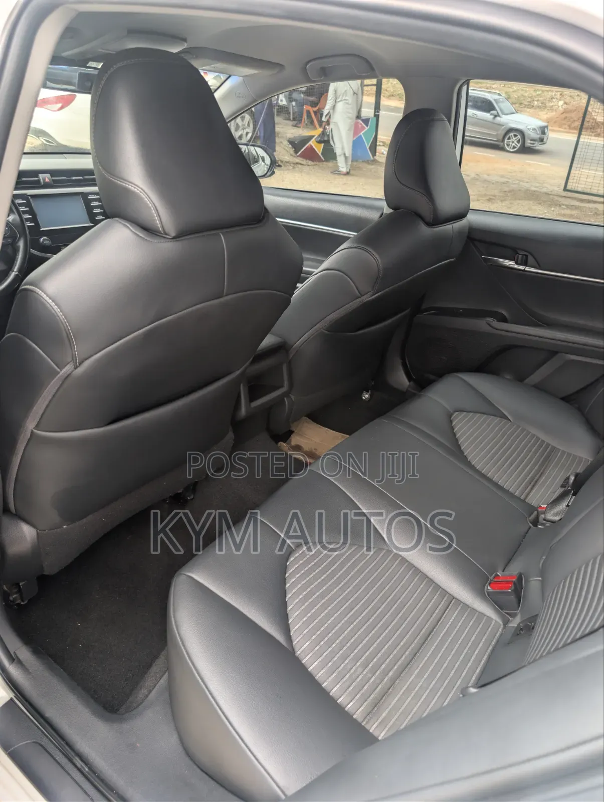 Toyota Camry 2019 White
