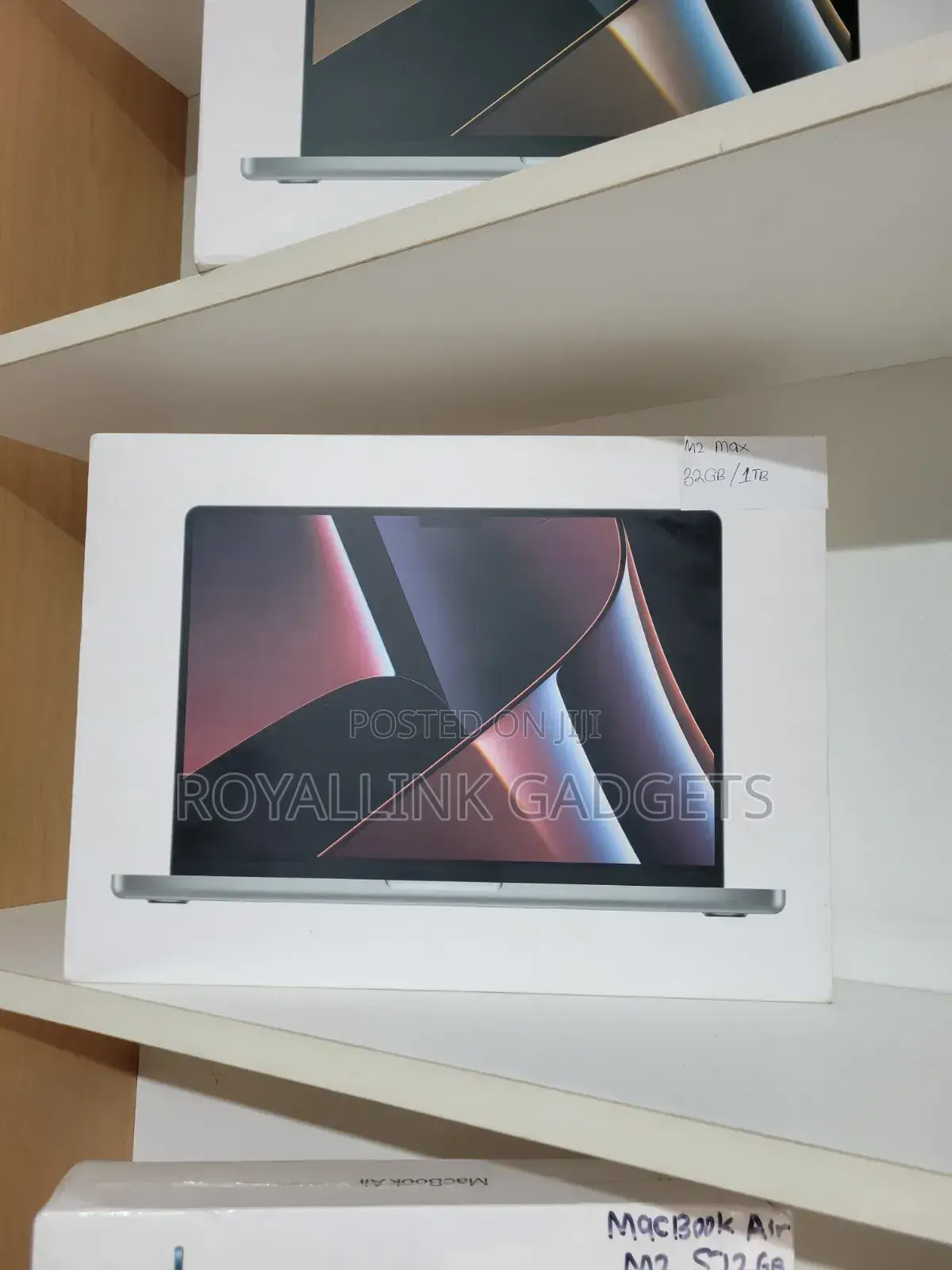 New Laptop Apple MacBook Pro 2023 M2 Max 32GB Intel Pentium SSD 512GB