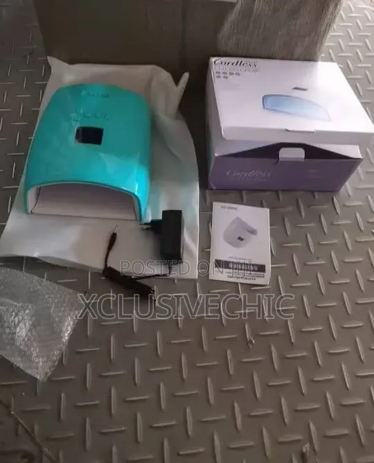 Rechargeable Nail Dryer