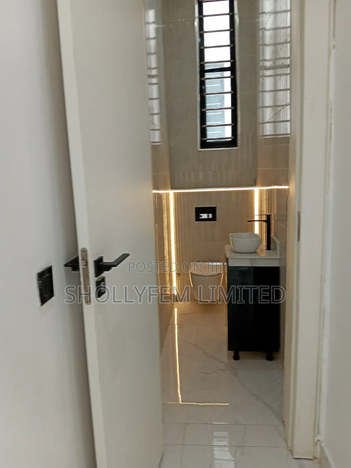 Furnished 5bdrm Duplex in Daffodil Estate, Lekki Phase 2 for sale