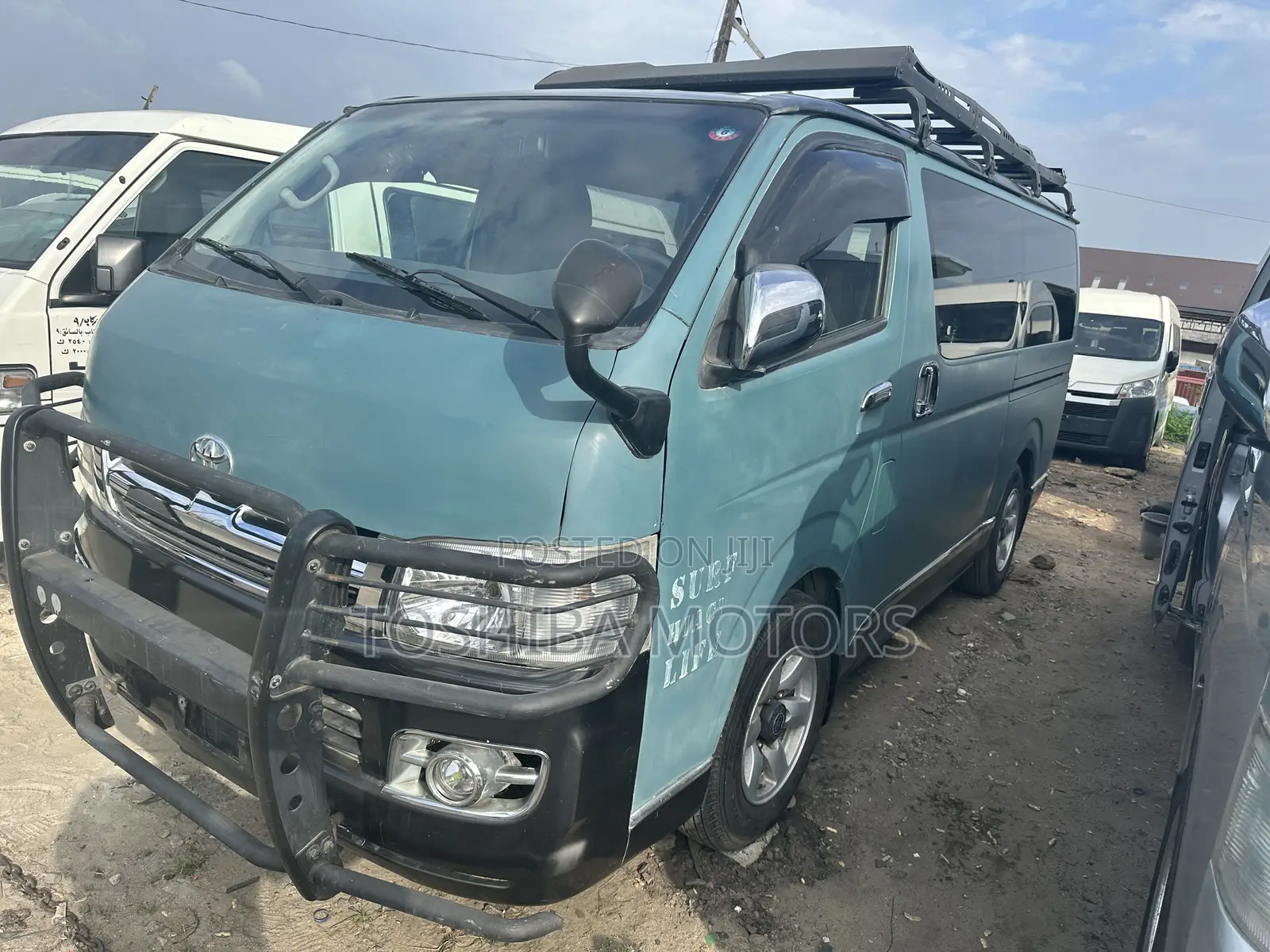 Toyota HiAce 2013 Black