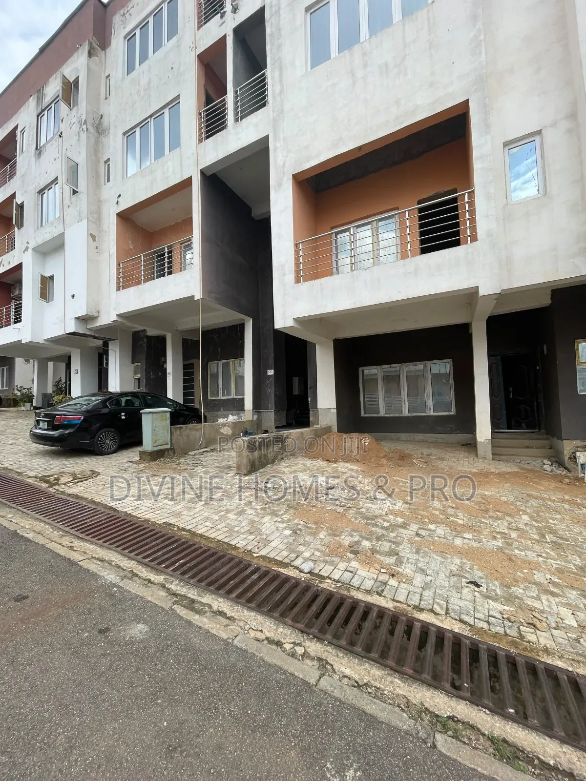 2bdrm Duplex in Katampe (Main) for sale