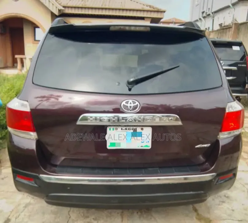 Toyota Highlander 2013 Brown