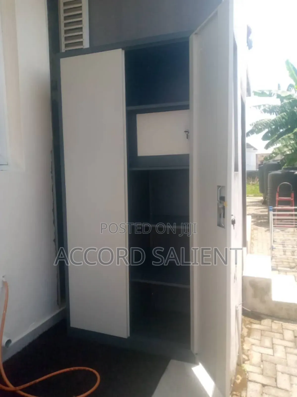 Double Door Metal Wardrobe