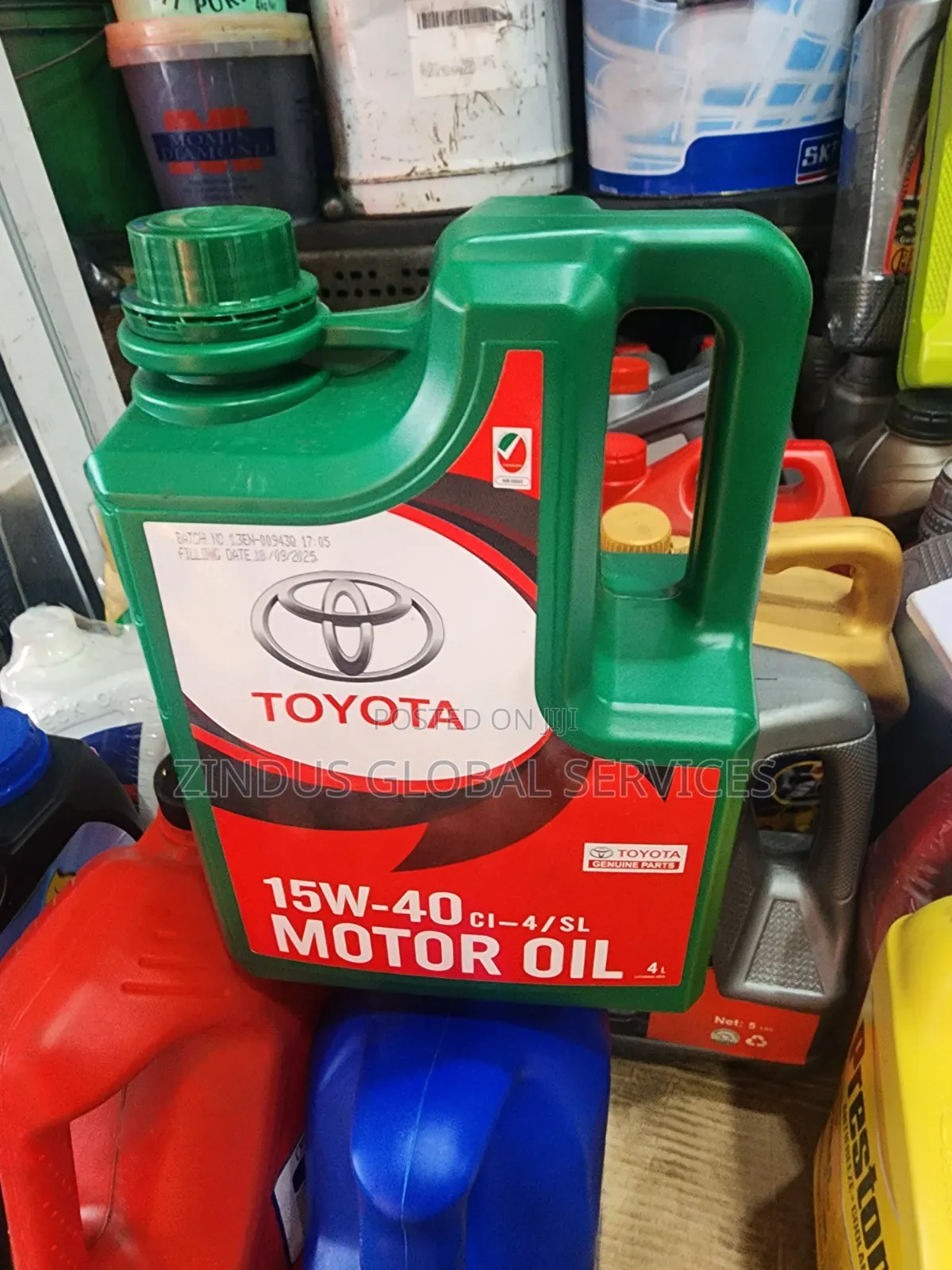 Toyota Genuine Motor Oil With a 15w-40 Vi