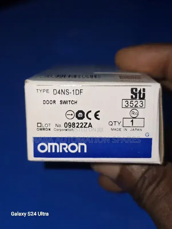 D4ns-1df | Omron | Door Switch + D4ds- | 09822za