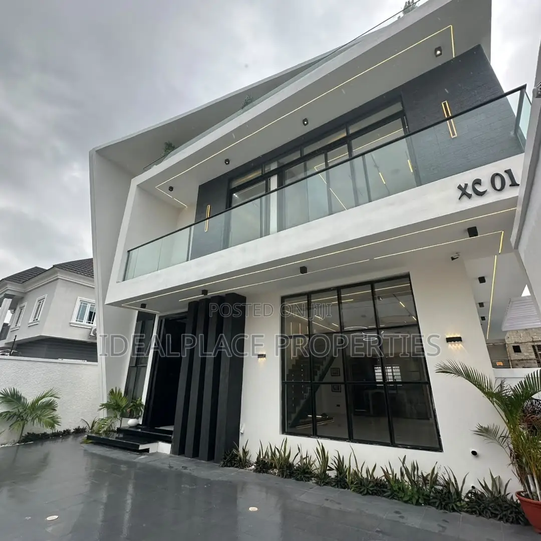 5bdrm Duplex in Sangotedo for sale