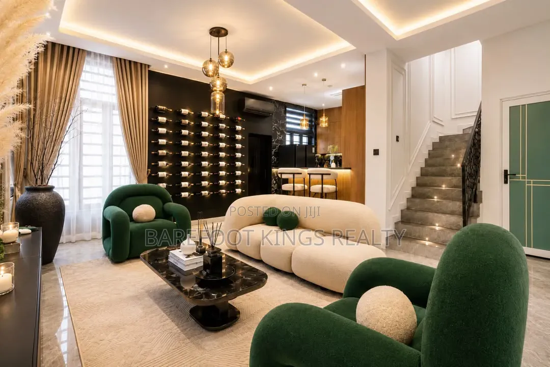 Luxury 4BEDROOM Private Compound
