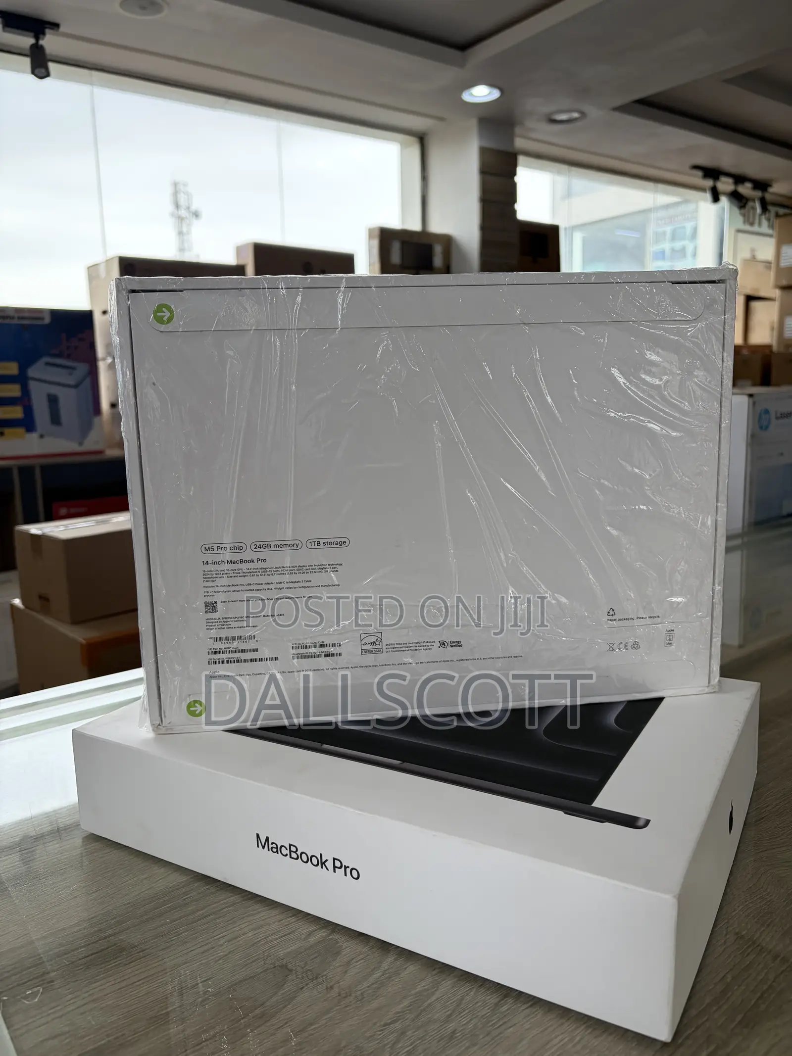 New Laptop Apple MacBook Pro 2026 M5 Pro 24GB Apple M5 Pro SSD 1T