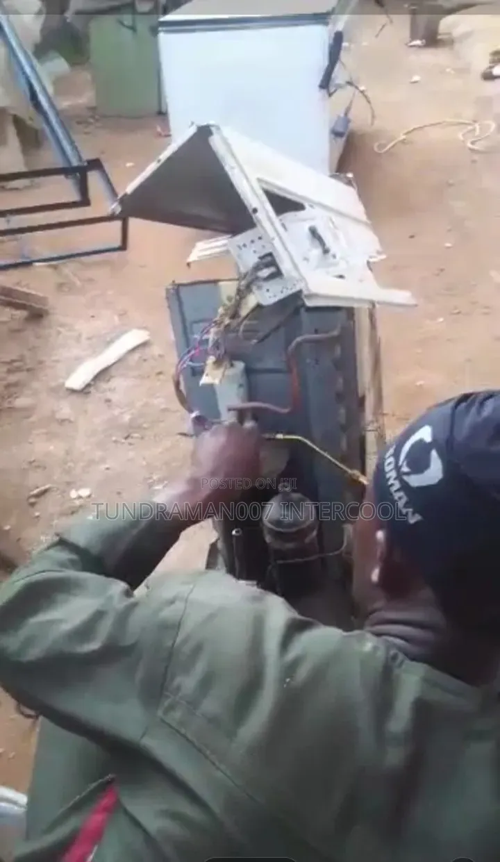 Iceblock Machine Technician