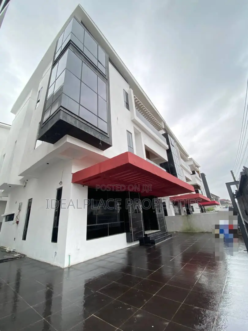 5bdrm Duplex in Ologolo for sale