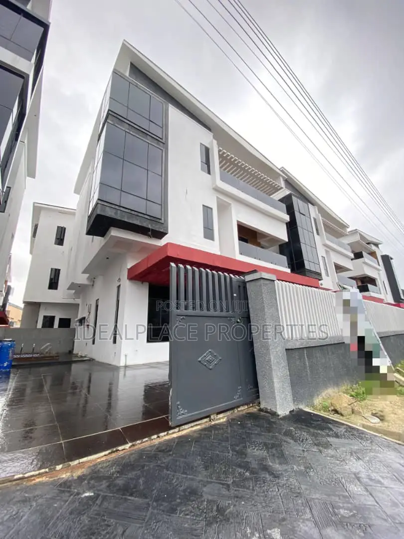 5bdrm Duplex in Ologolo for sale