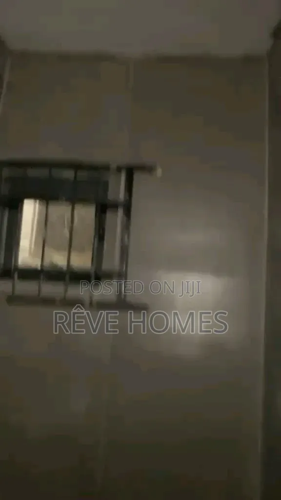 Mini Flat in Soluyi for rent