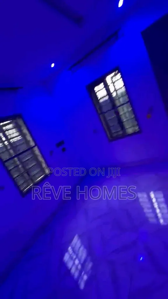 2bdrm Block of Flats in Oworonshoki / Gbagada for rent