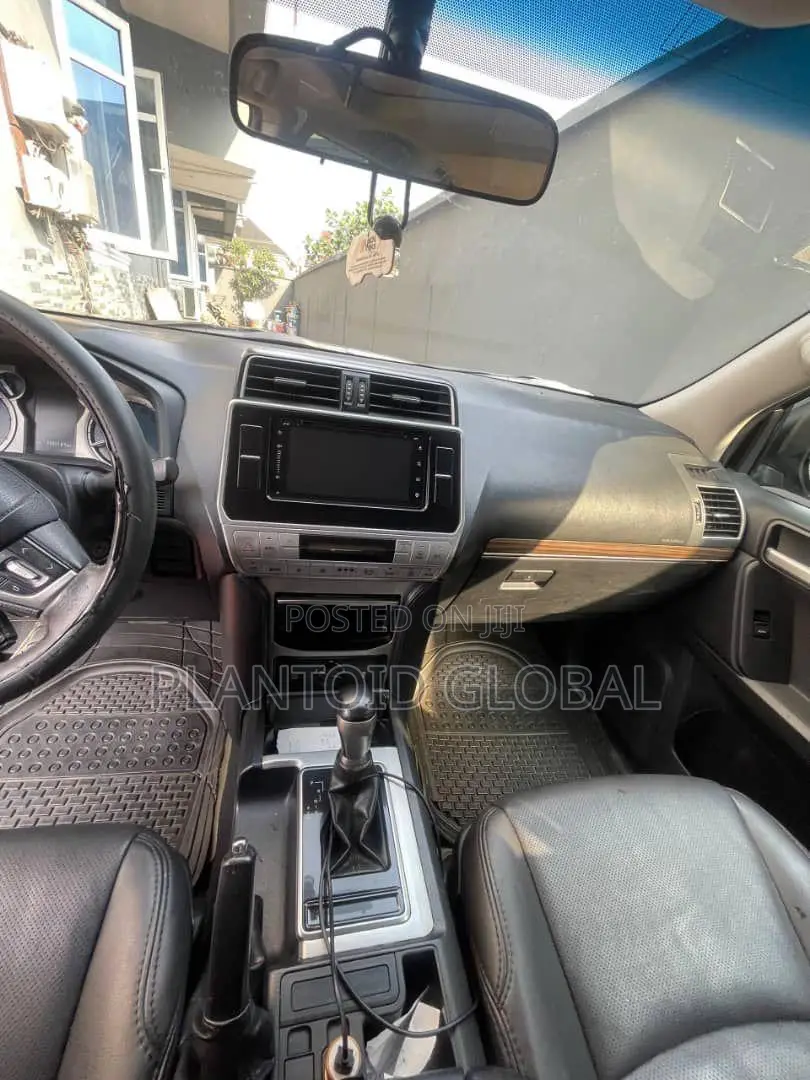 Toyota Land Cruiser Prado 4.0 Petrol TX 2017 Black