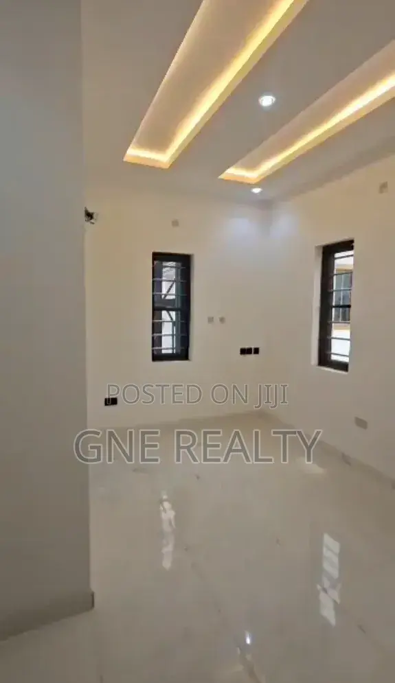 Furnished 2bdrm Block of Flats in Ago Palace for sale